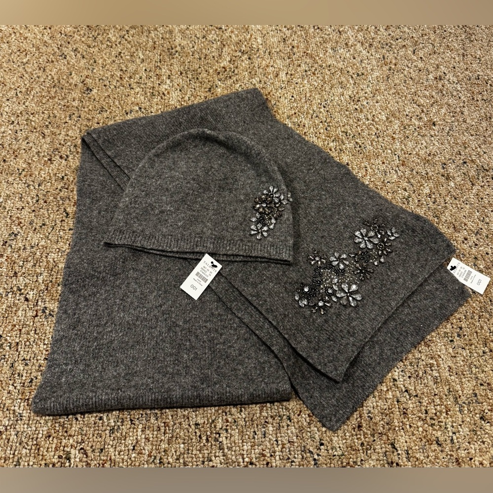 Gray Knit Beanie and Scarf Set with floral Embellishments